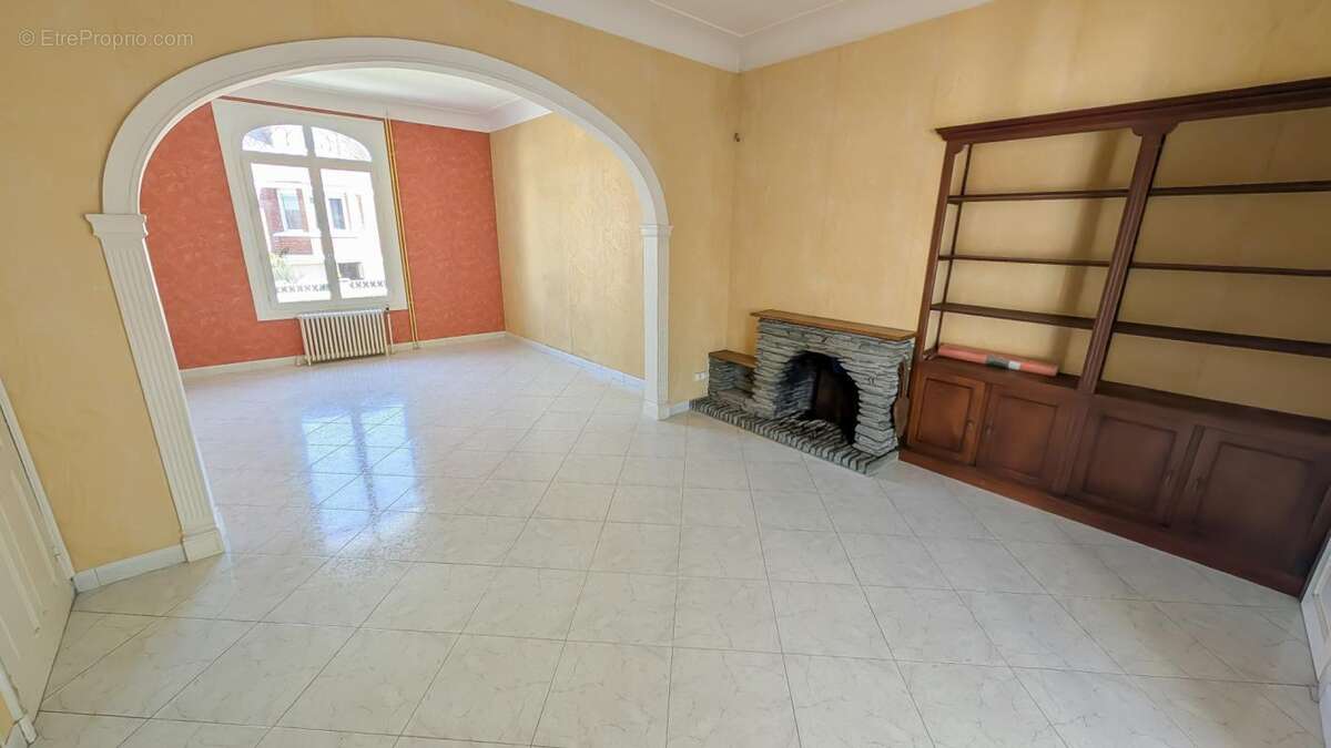 Maison à LA SUZE-SUR-SARTHE