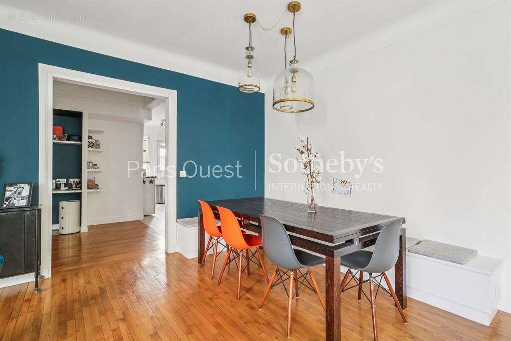Appartement à NEUILLY-SUR-SEINE