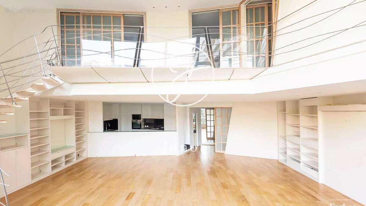 Appartement à PARIS-19E