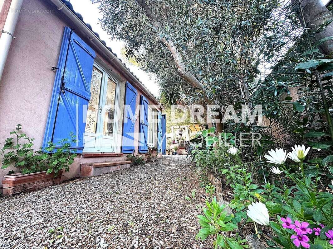 Maison à SIX-FOURS-LES-PLAGES