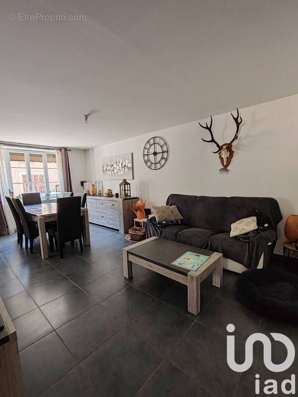 Photo 1 - Maison à JUNAY