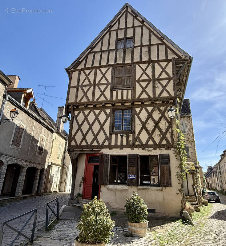 Appartement à NOYERS