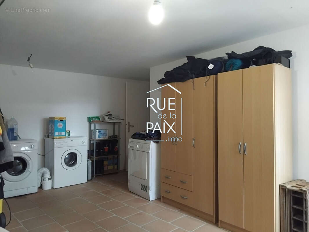 Maison à NUEIL-SOUS-FAYE