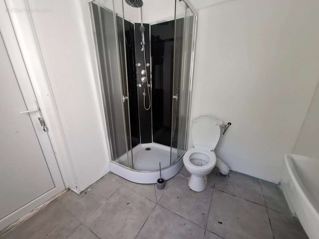 Maison - regusse - photo 15