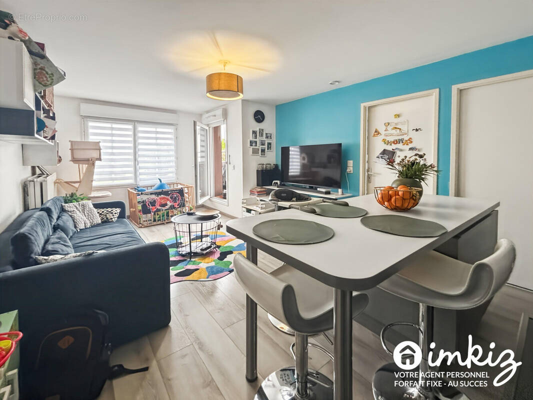 Appartement 3 pièces de 2016 avec terrasse - photo 1