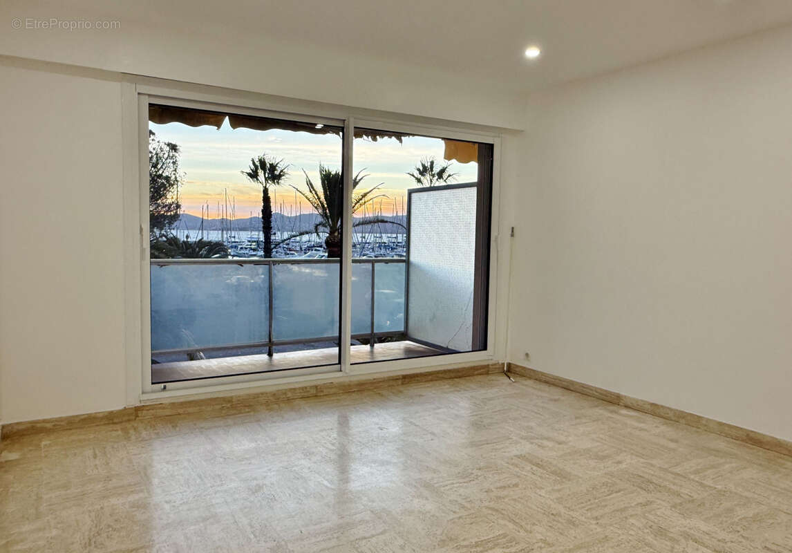 Appartement à SAINT-RAPHAEL