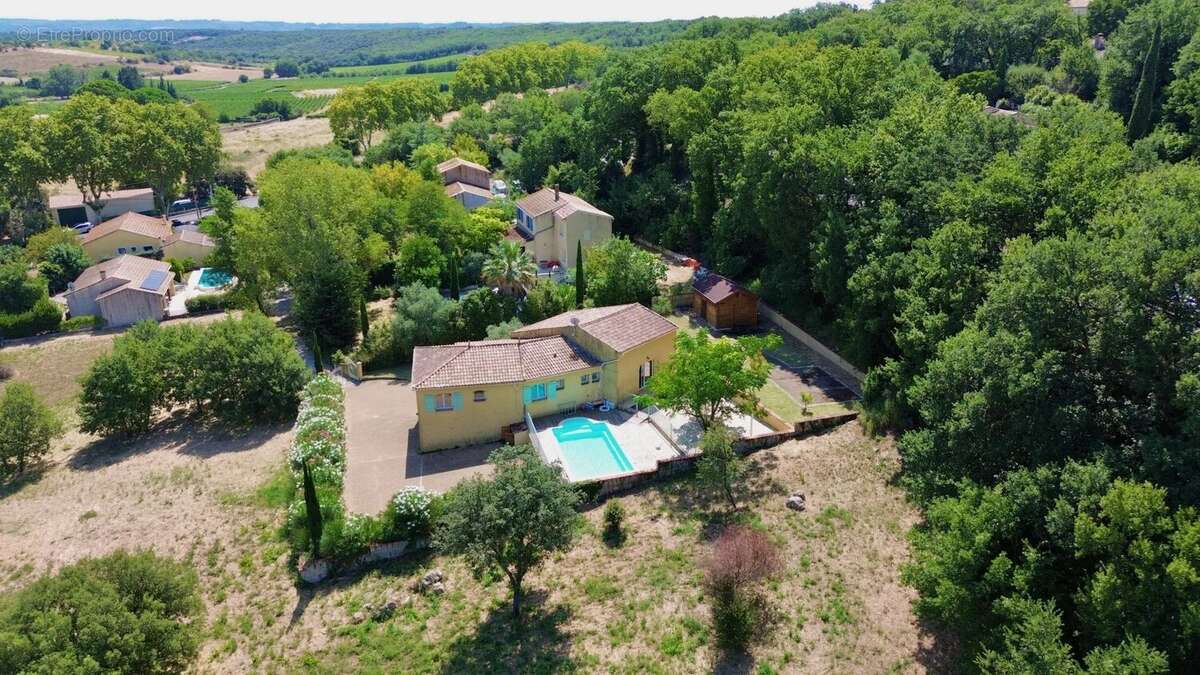 Maison lumineuse de 4 chambres avec grand jardin, piscine et vues dégagées près de Pézenas - photo 4