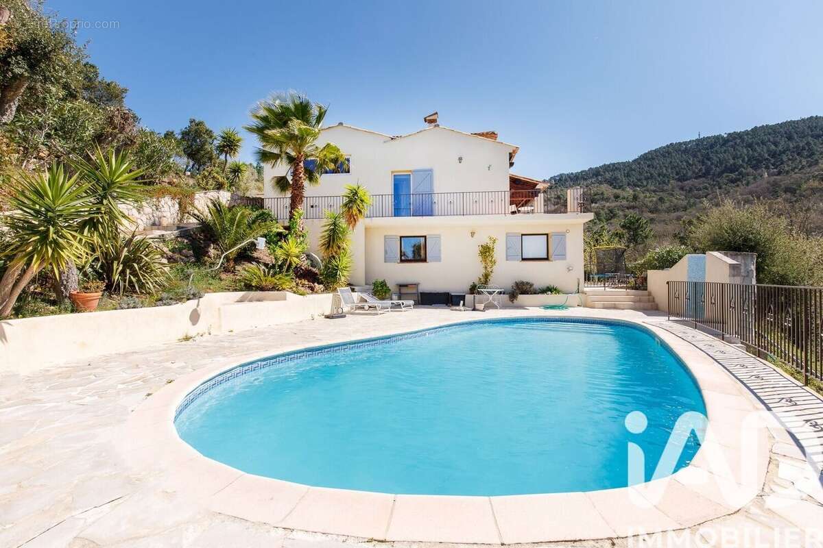 Photo 2 - Maison à MANDELIEU-LA-NAPOULE