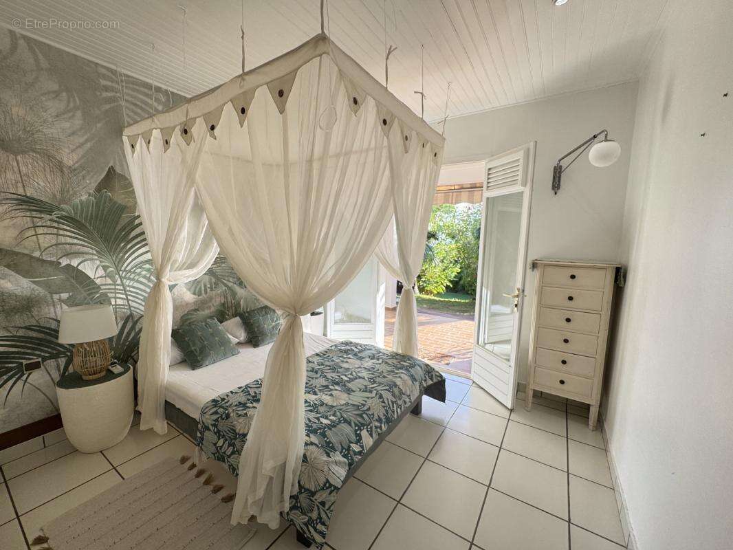 Maison à CASE-PILOTE