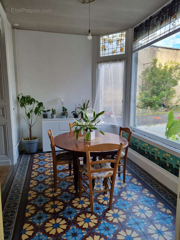 Maison à CHASSENEUIL-SUR-BONNIEURE