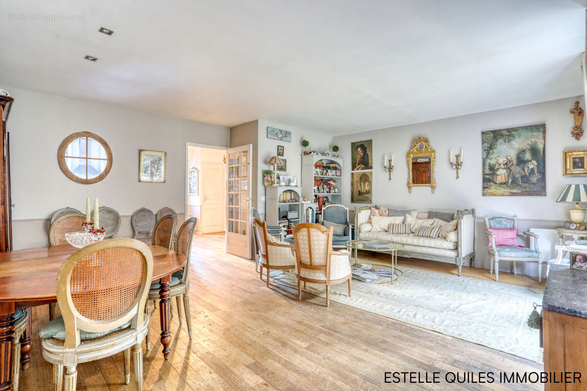 Maison à VERSAILLES