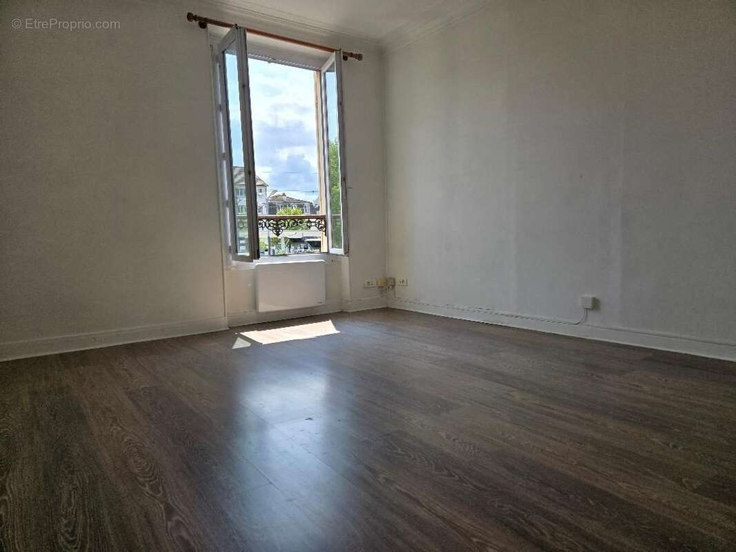 Appartement à THORIGNY-SUR-MARNE