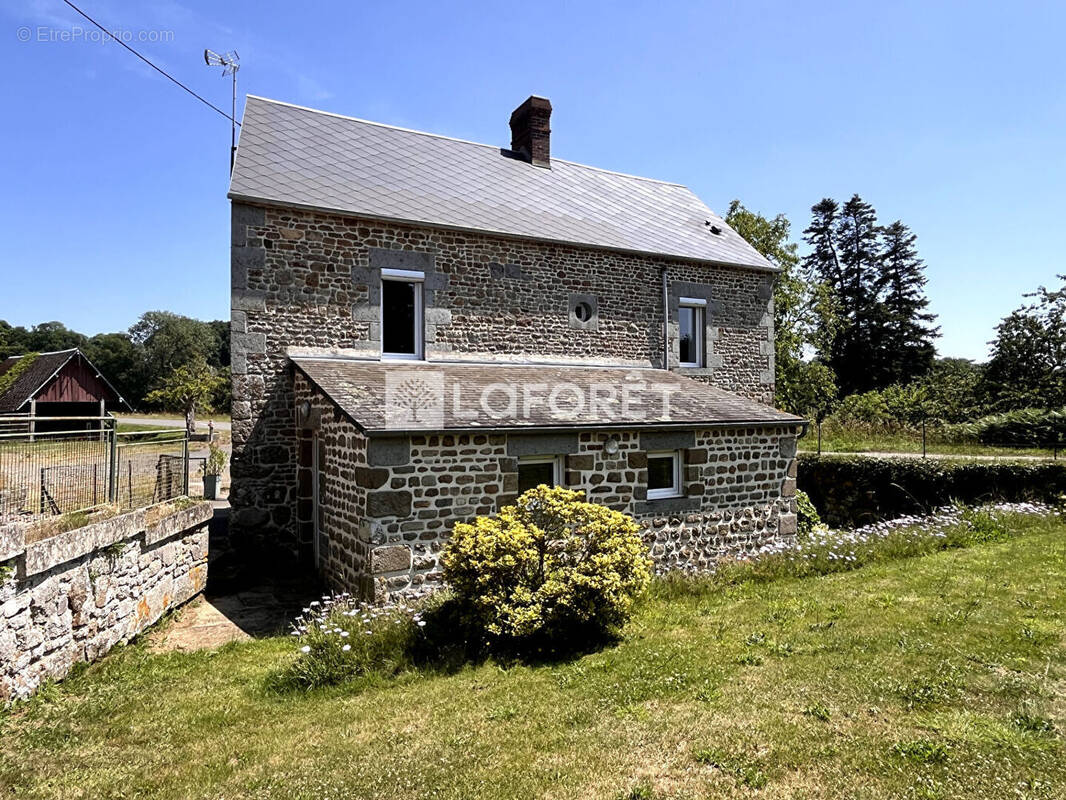 Maison à ATHIS-DE-L'ORNE