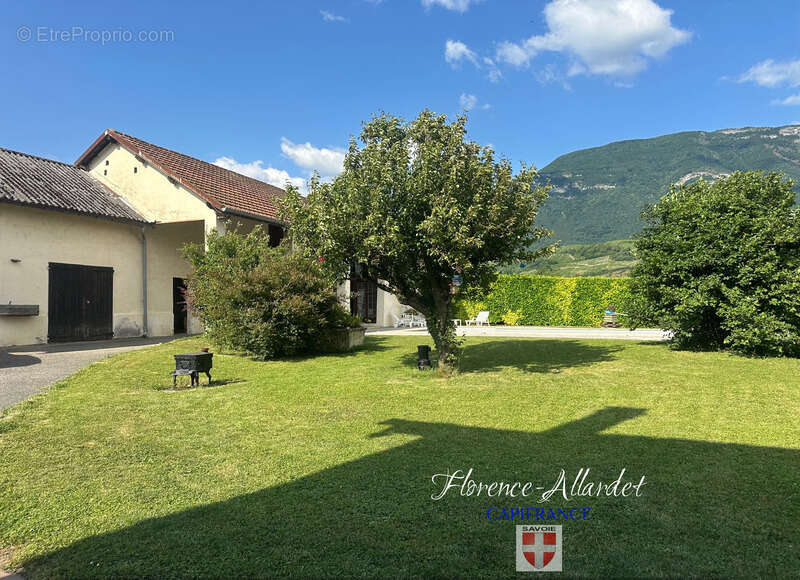 Maison à SAINT-JEOIRE-PRIEURE