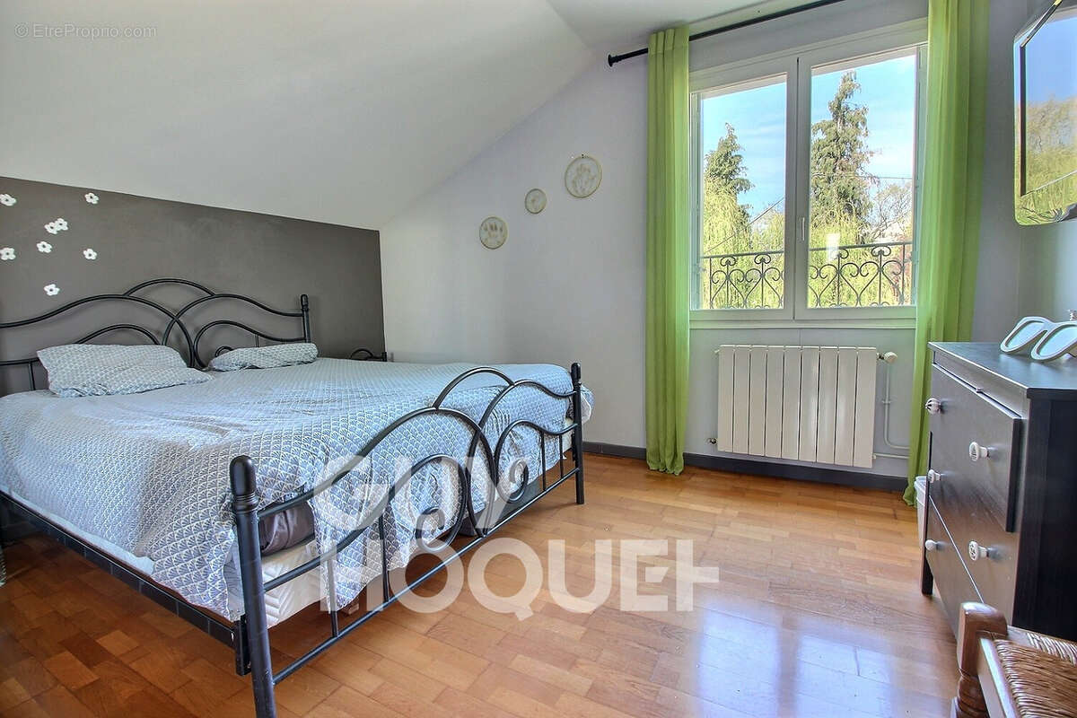 Maison à RUEIL-MALMAISON