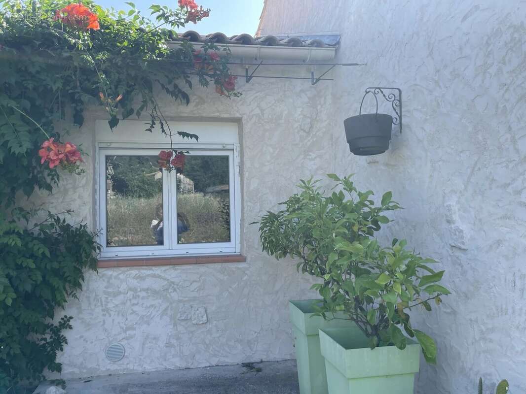 Maison à FIGANIERES