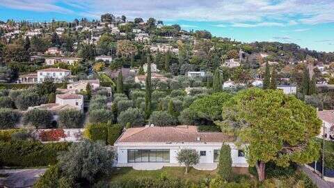Maison à MOUGINS