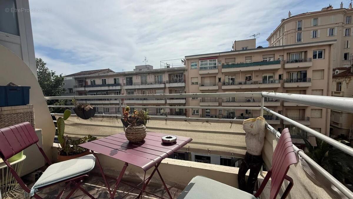 Appartement à CANNES