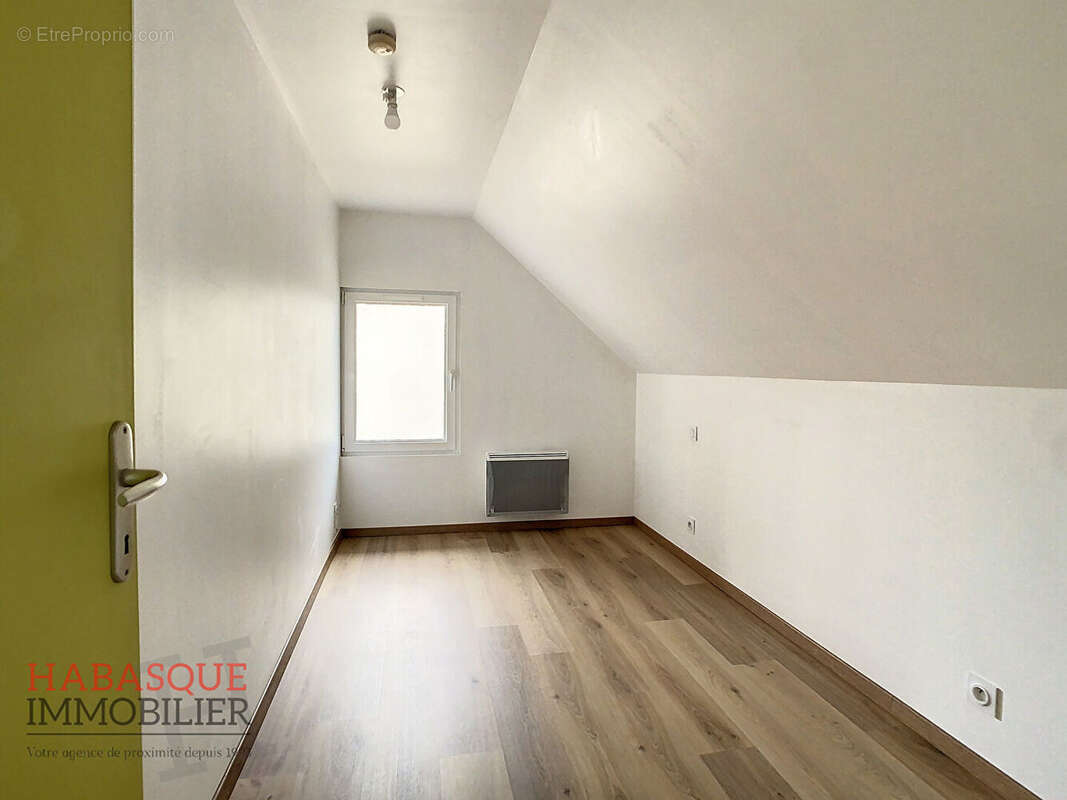 Maison à LAMPAUL-GUIMILIAU