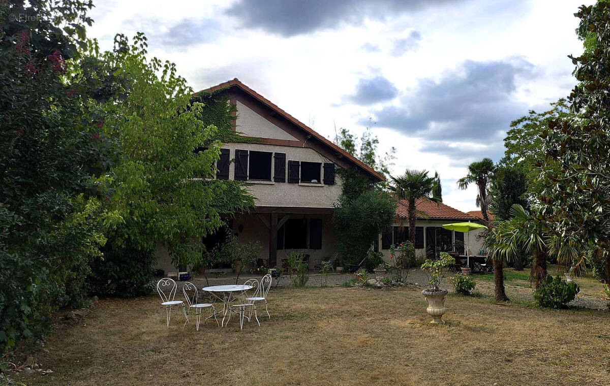 Maison à GEE-RIVIERE