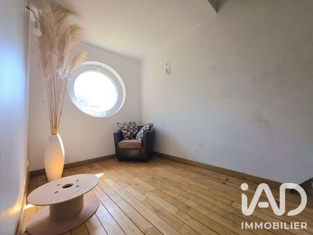 Maison 251 m² à Landrecies  - photo 8