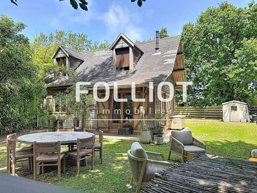 Maison à GOUVILLE-SUR-MER