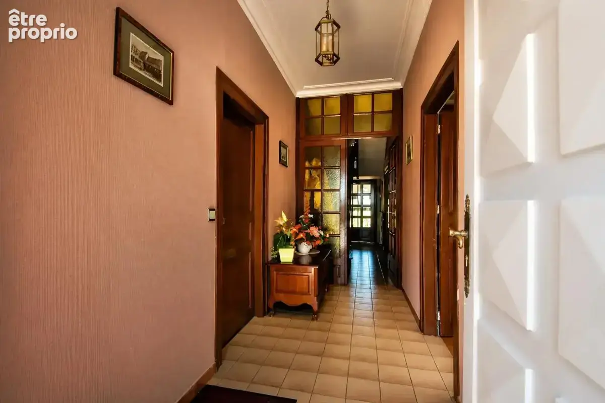 Maison Bourgeoise de 8 pièces de 185 m² à Châteaumeillant - photo 9