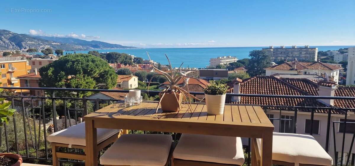 Appartement à ROQUEBRUNE-CAP-MARTIN