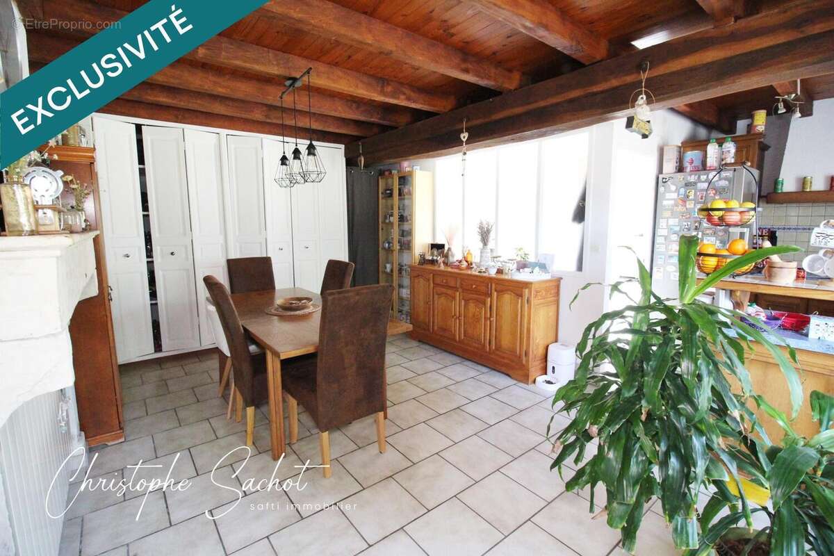 Photo 4 - Maison à LES FOSSES