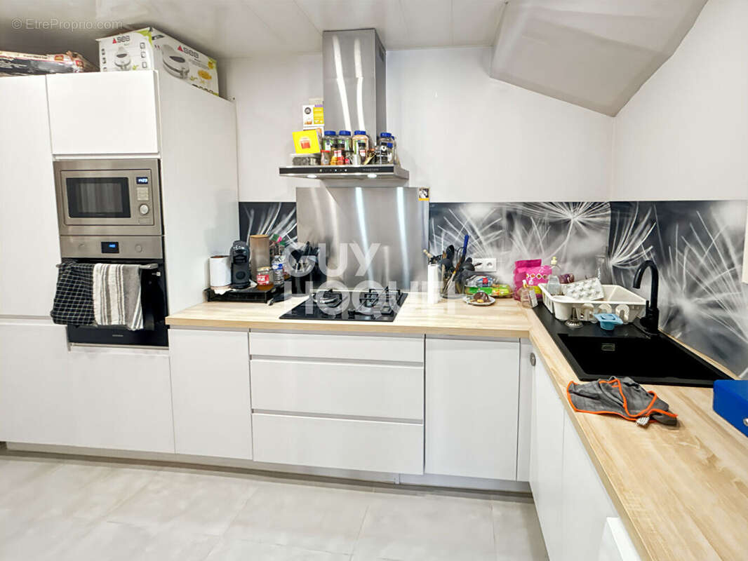 Maison à FONTENAY-TRESIGNY