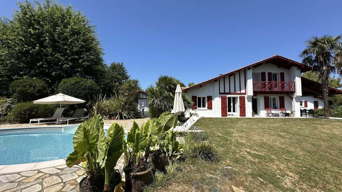 Maison à BRISCOUS