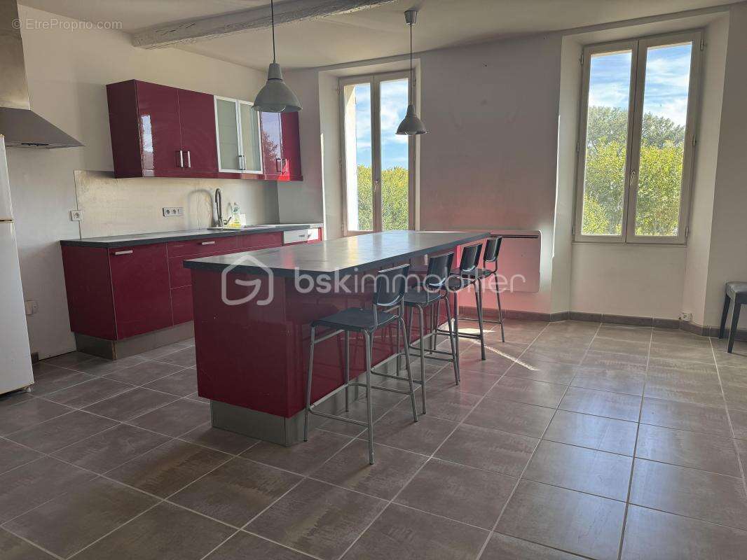 Appartement à BESSE-SUR-ISSOLE