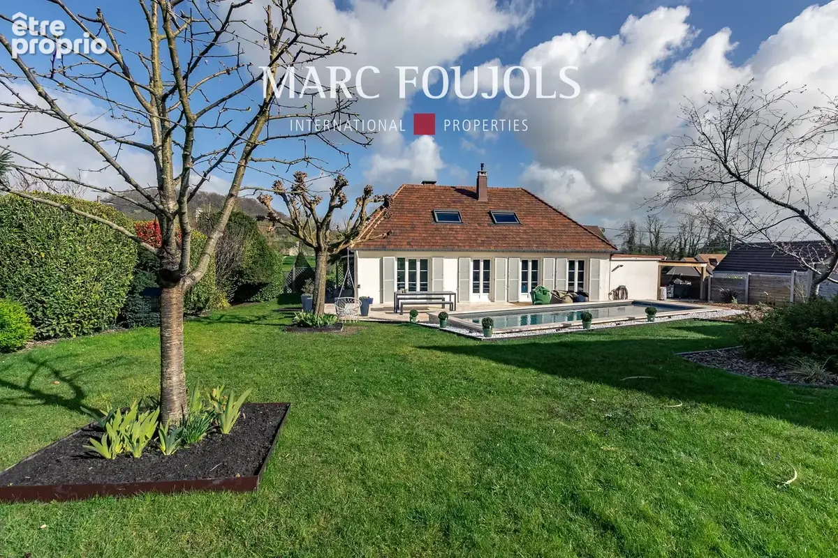 Maison familiale avec piscine et jardin plein sud - photo 6