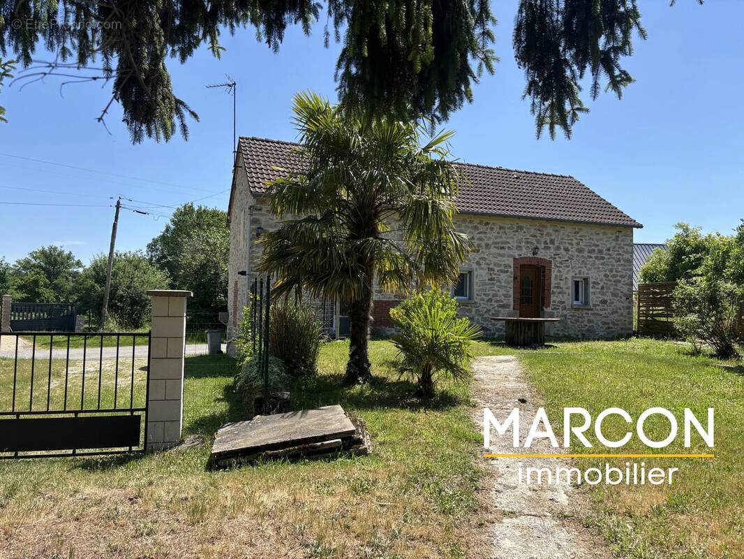 Maison à ARNAC-LA-POSTE