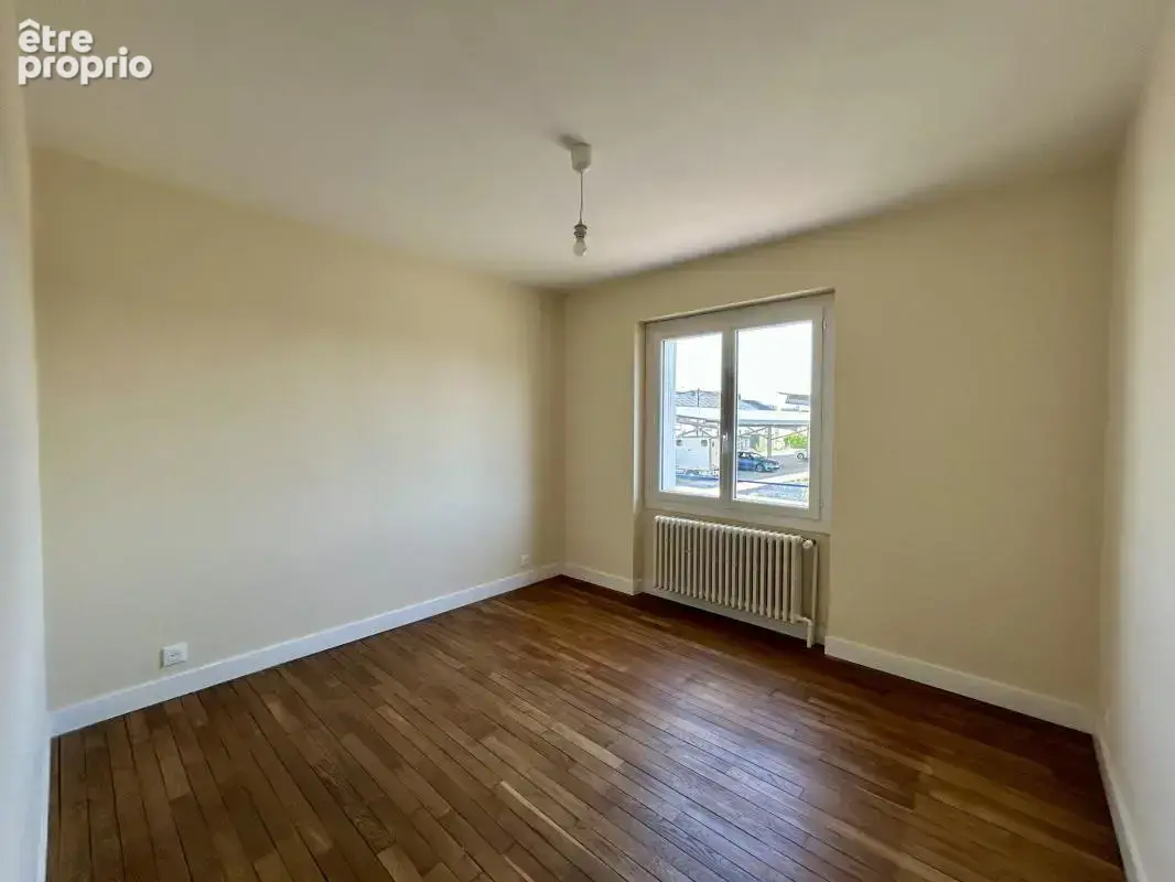 Maison avec garage et atelier à St-Pierre-d'Exideuil, proche - photo 6