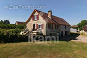 Maison à LA CHARME
