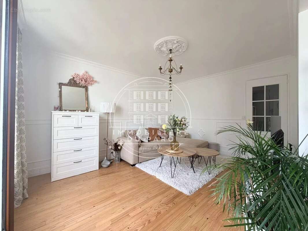 Appartement à LE VESINET