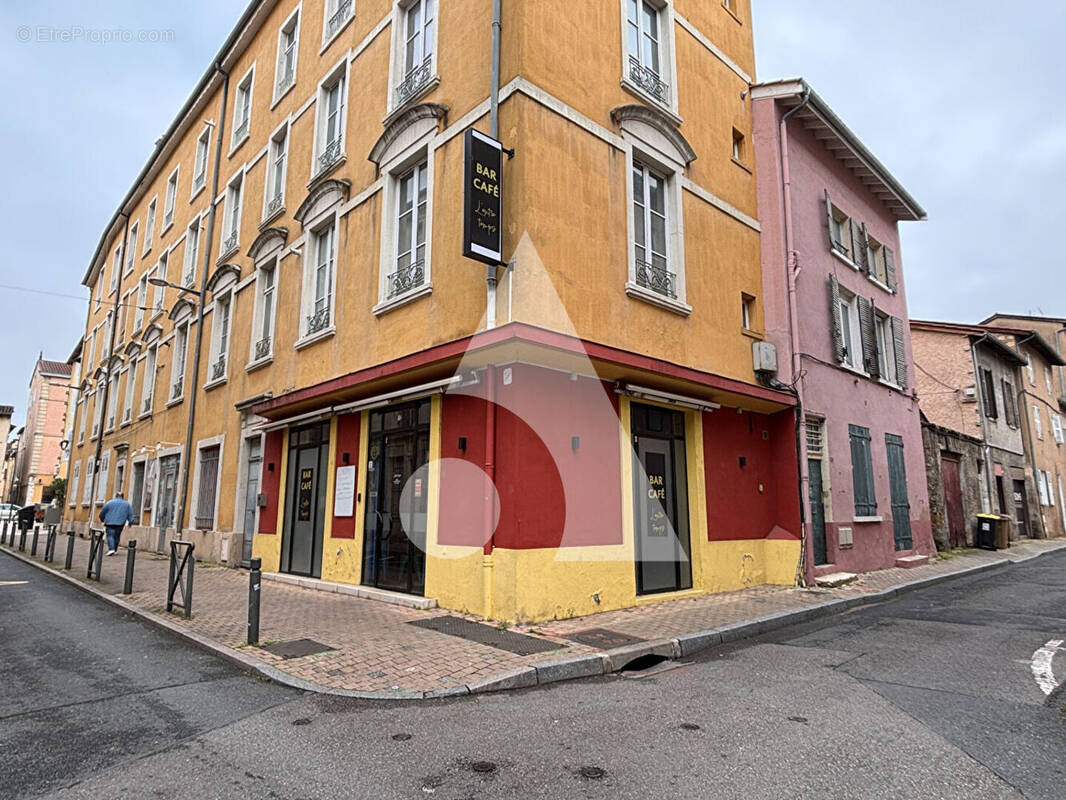 Commerce à VILLEFRANCHE-SUR-SAONE