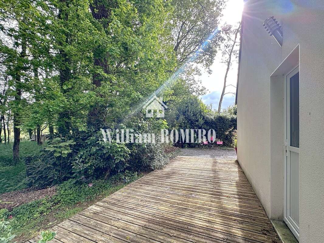 Maison à SAINT-LYPHARD