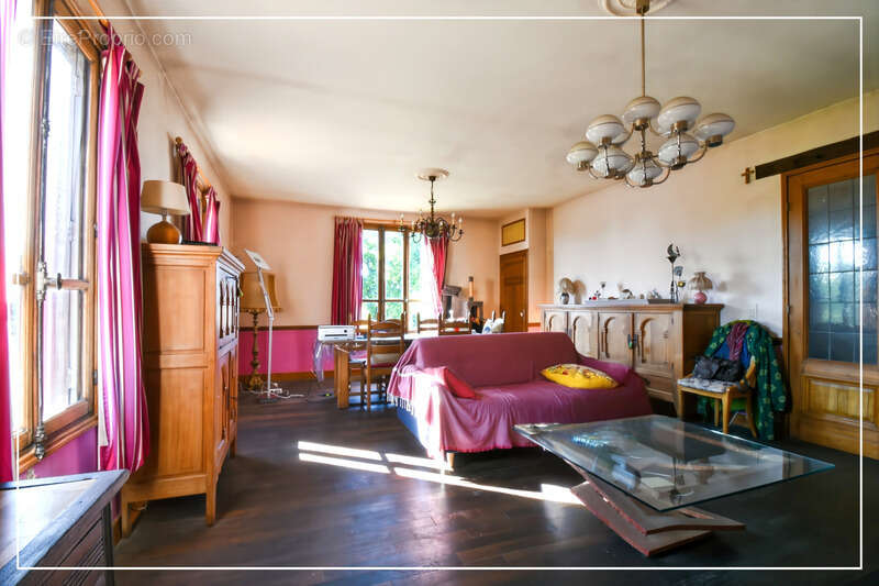 Maison à CHATEAUMEILLANT