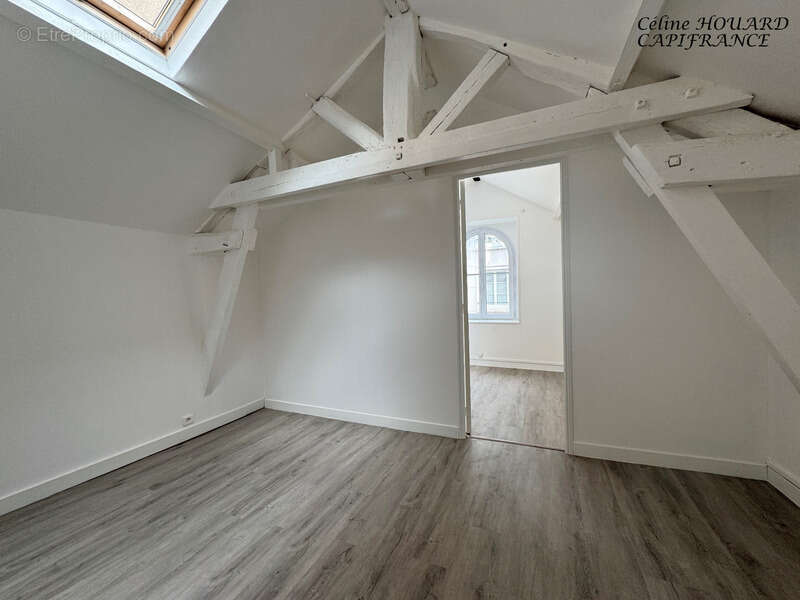 Maison à vendre 4 pièces ANGERS (49) GARE - photo 3