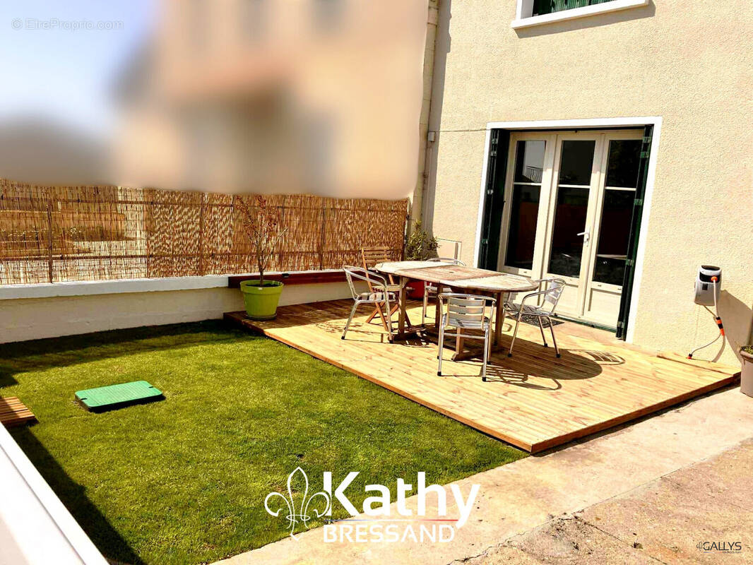 Maison à SAINT-SULPICE-DE-ROYAN