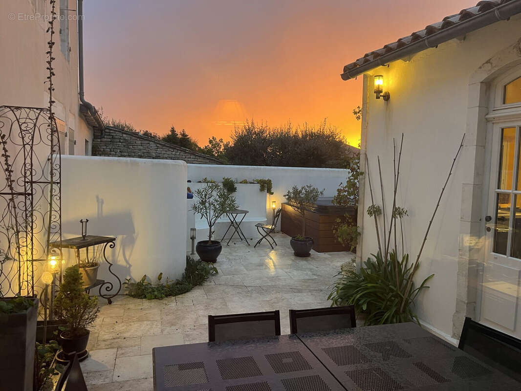 Maison 115 m² à Saint-Clement-Des-Baleines  - photo 3