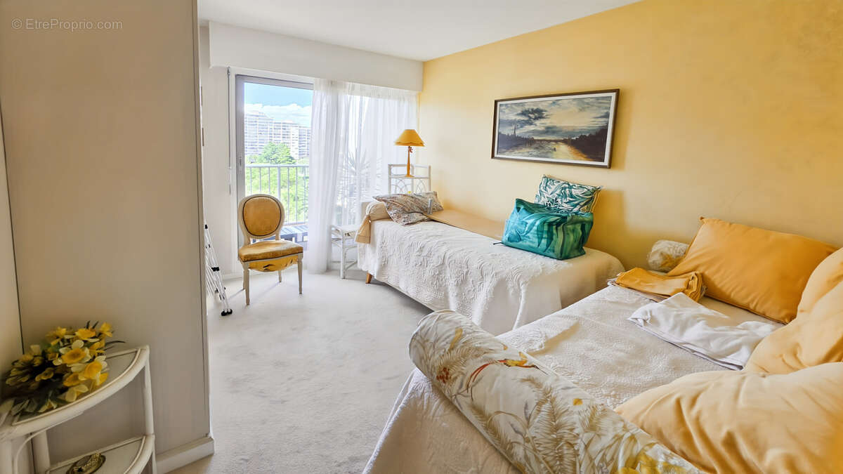 Appartement à MANDELIEU-LA-NAPOULE