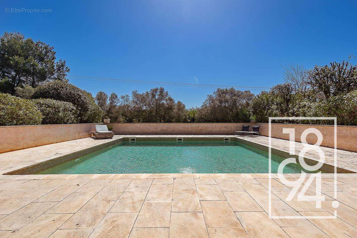 Maison à LANCON-PROVENCE