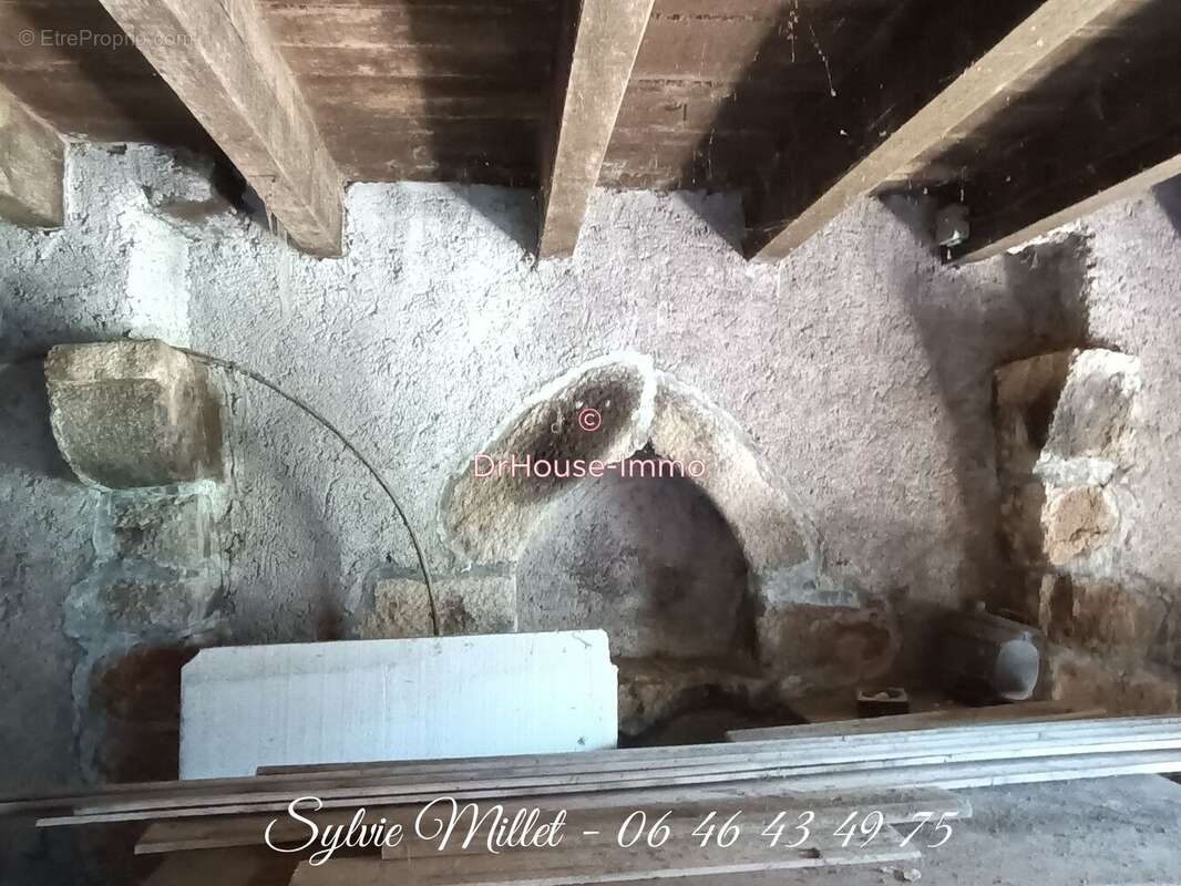 Autre à SAINT-HILAIRE-DE-CLISSON