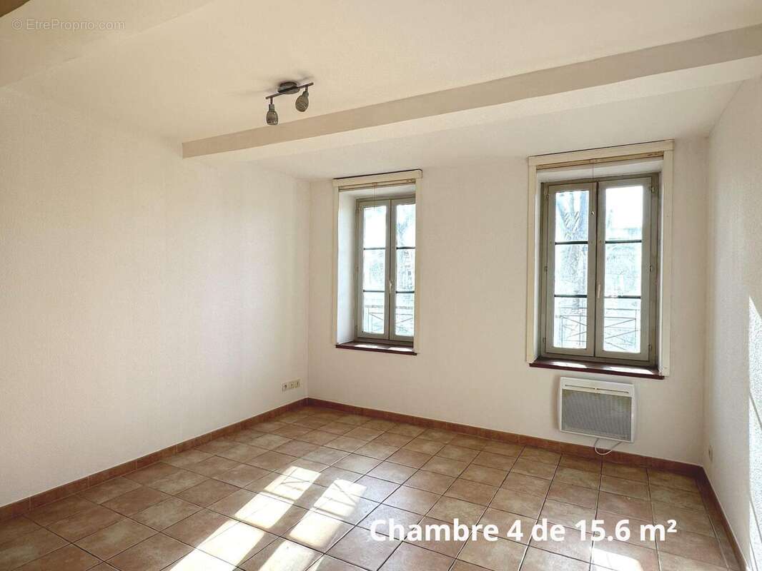 Chambre 4 de 15.6 m² - Appartement à NARBONNE
