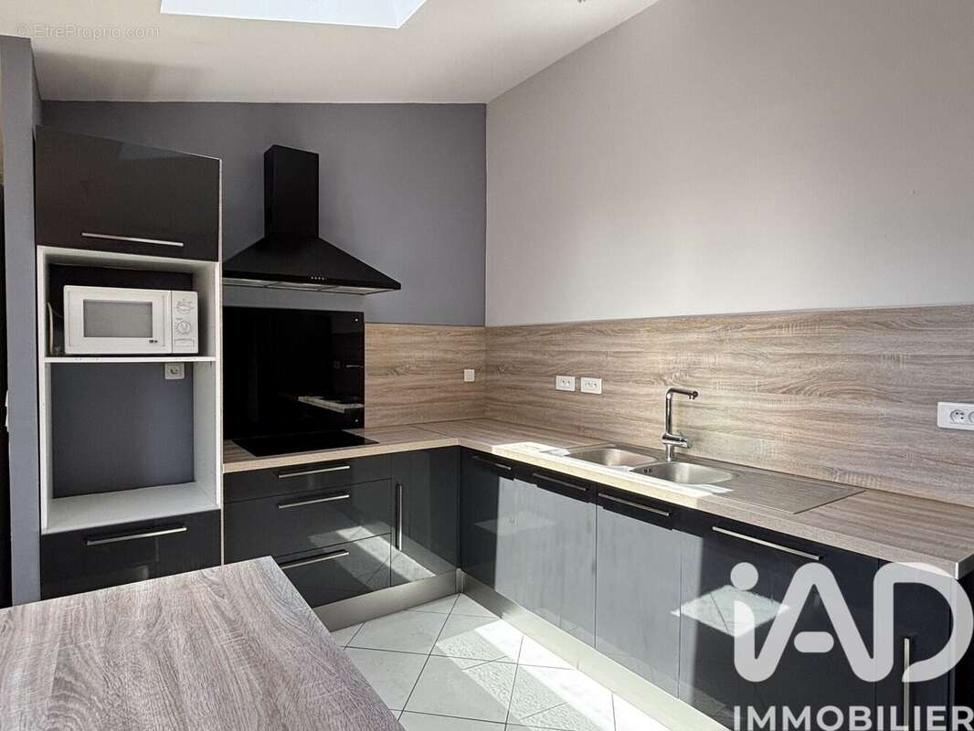 Photo 8 - Appartement à FLEURY-LES-AUBRAIS