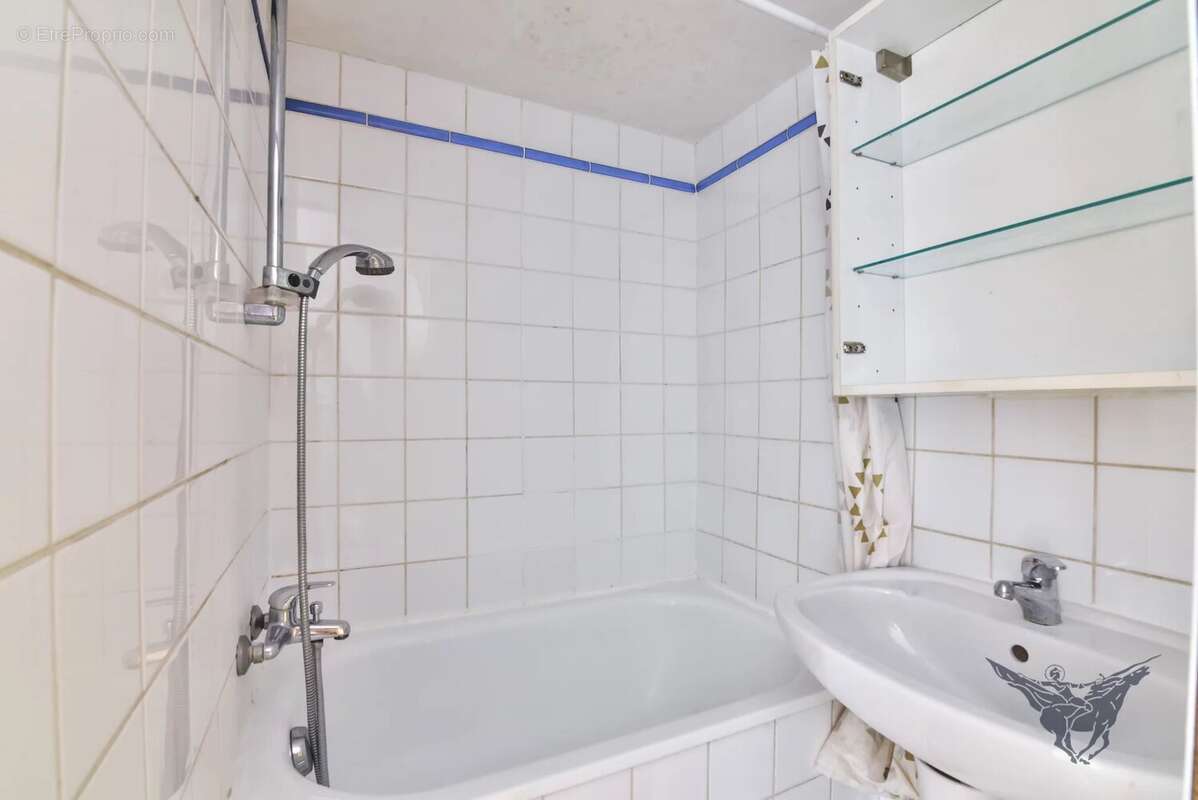 Appartement à PARIS-10E