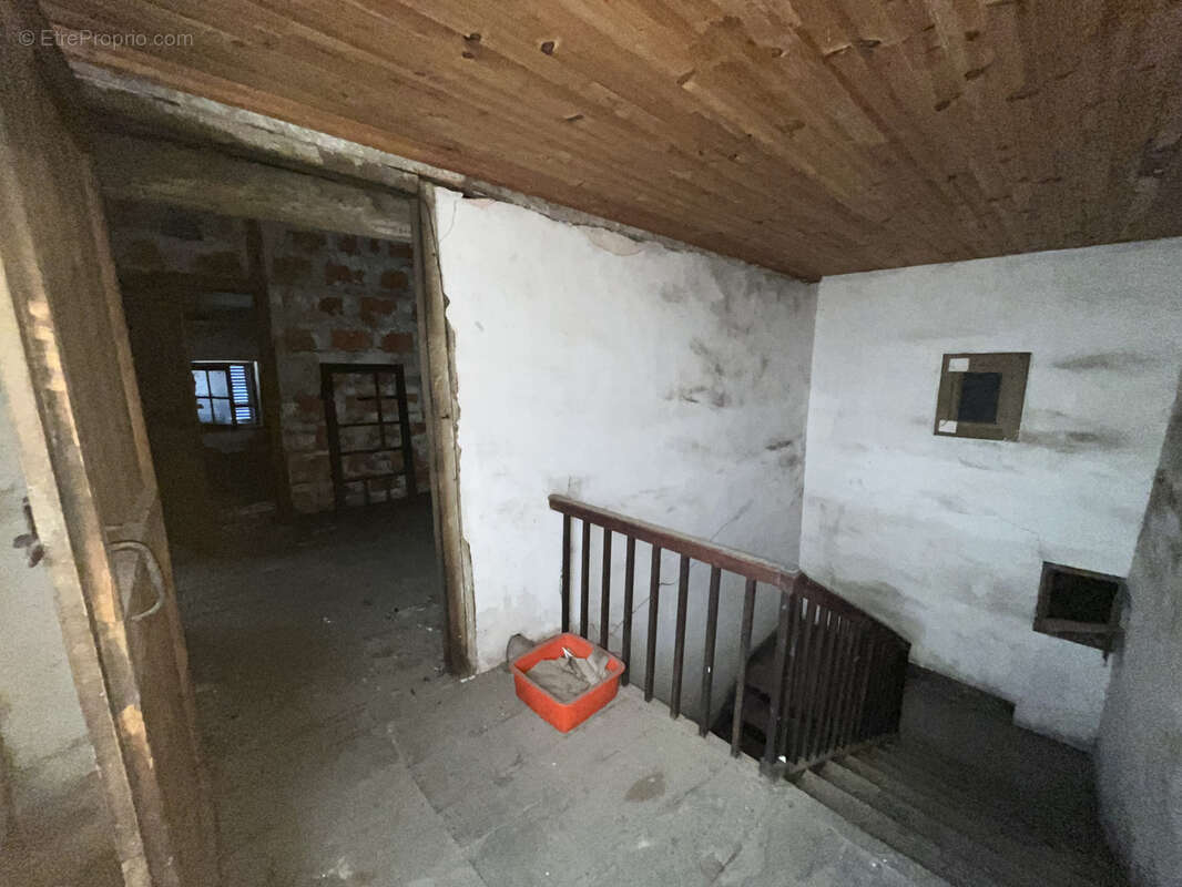 Appartement à LE MAS-D'AZIL